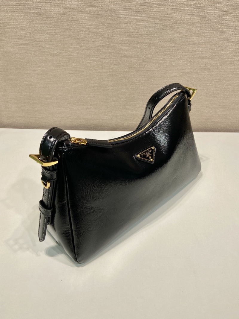 Pra*a hobo bags